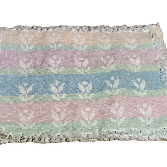 Vintage Pastel Colored Flower Reversible Placemats Set Of Five - Picture 3 of 12